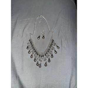 Paparazzi silver-tone‎ multi-bead bib necklace with matching earrings